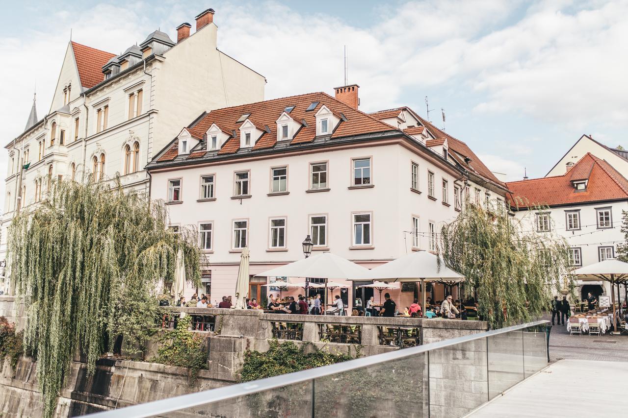 Tromostovje Apartments Ljubljana Exterior photo